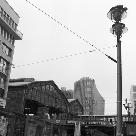 Bahnhof Friedrichstra&szlig;e